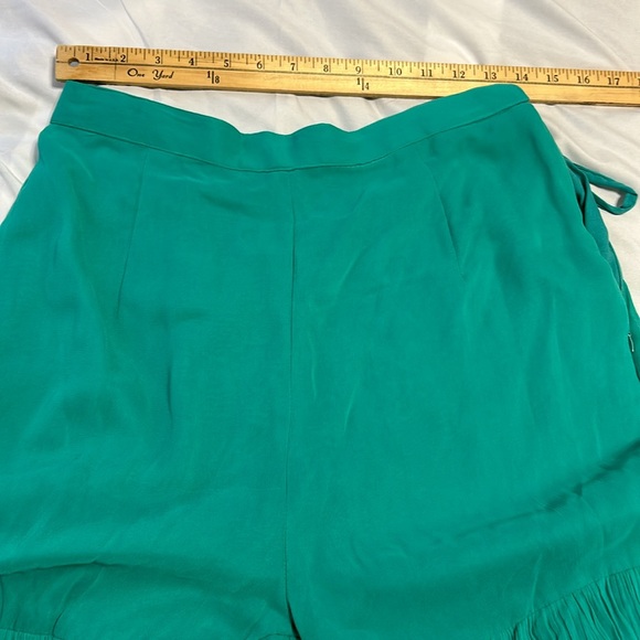 Shalwar kameez Kurta top Ghagra style pants in green multi color Duppatta XS-S - Picture 13 of 17